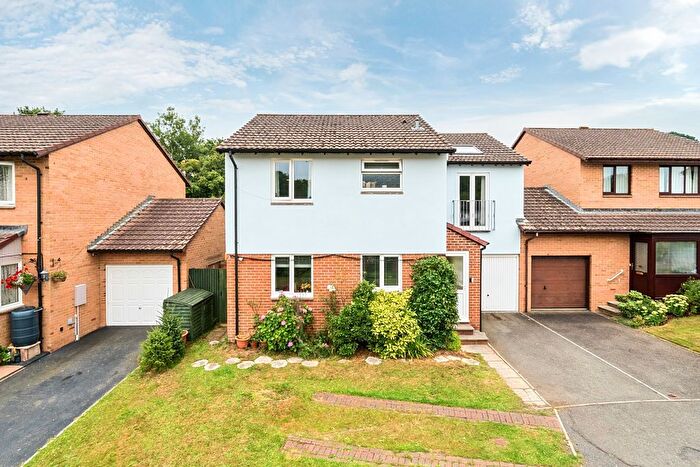 4 Bedroom Link Detached House For Sale In Campion Drive, Barnstaple, Devon, EX32
