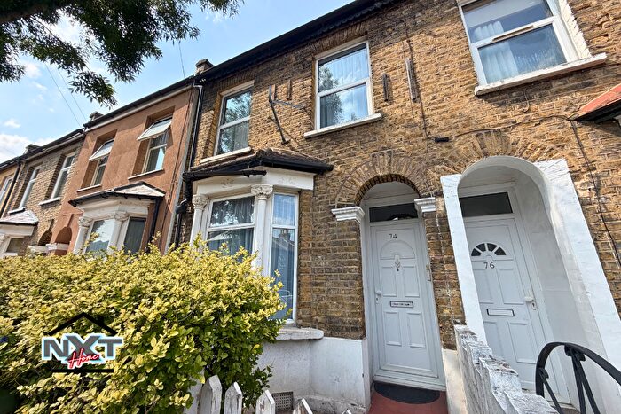 Terraced House For Sale In Stewart Road, Leyton, E15