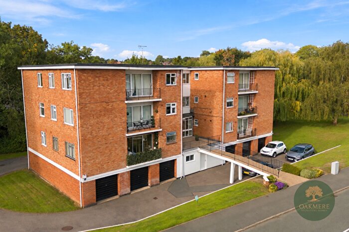 2 Bedroom Flat For Sale In Suffolk Court, Nod Rise, Coventry, CV5
