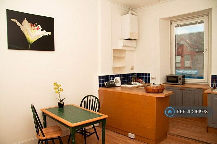 2 Bedroom Flat To Rent In Gorgie Road, Edinburgh, EH11