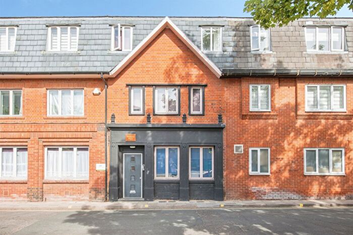 2 Bedroom Flat For Sale In Foundation Street, Ipswich, IP4