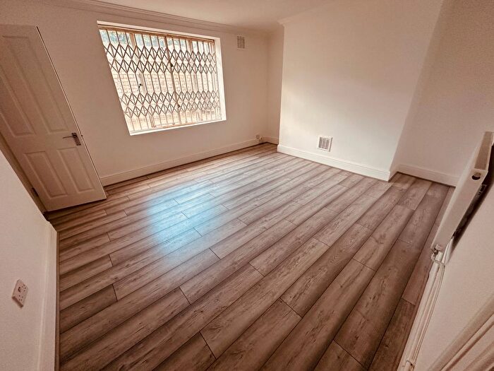 1 Bedroom Flat To Rent In Prince Of Wales Road, London, NW5