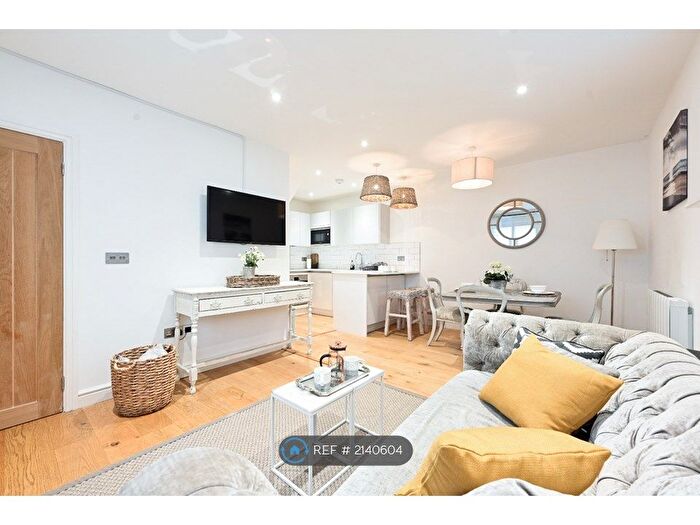 2 Bedroom Terraced House To Rent In Castle Street, Brighton, BN1