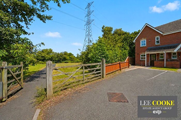 2 Bedroom End Terrace House For Sale In Penkside, Coven, Wolverhampton, WV9