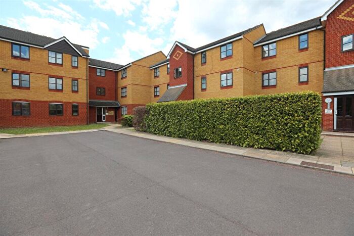 1 Bedroom Apartment To Rent In New Malden, KT3