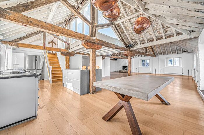 3 Bedroom Flat To Rent In Rotherhithe Street, Surrey Quays, SE16