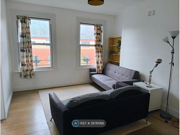 1 Bedroom Flat To Rent In Manor Gardens, London, N7