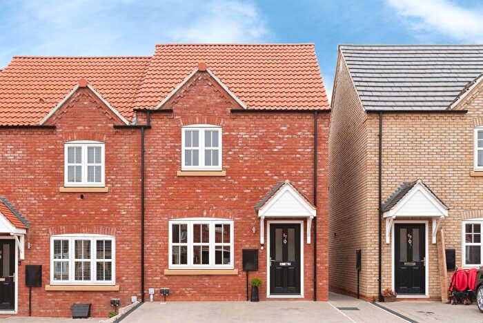2 Bedroom End Of Terrace House For Sale In Archbishop Drive, Kirk Ella, Hull, HU10