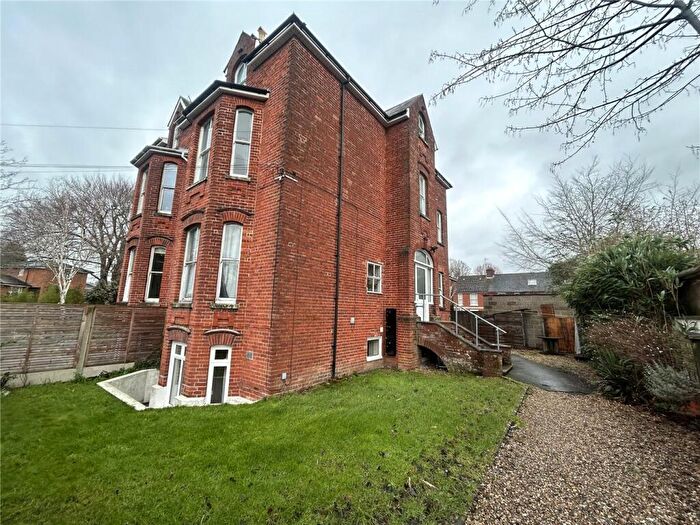 1 Bedroom Apartment To Rent In Manor Road, Salisbury, Wiltshire, SP1