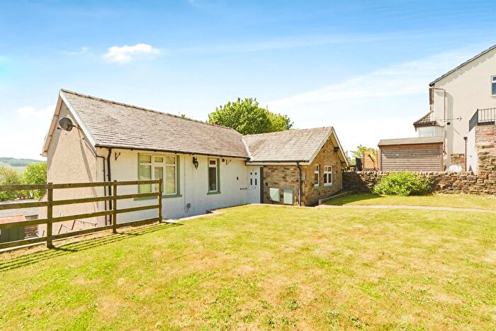 4 Bedroom Detached House For Sale In Braithwaite Edge Road, Keighley, BD22