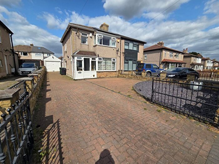 Semi Detached House To Rent In Wrose Road, Wrose, BD2