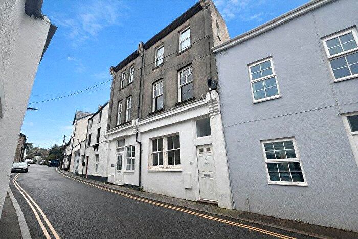 1 Bedroom Flat For Sale In Market House, Maiden Street, Stratton, EX23