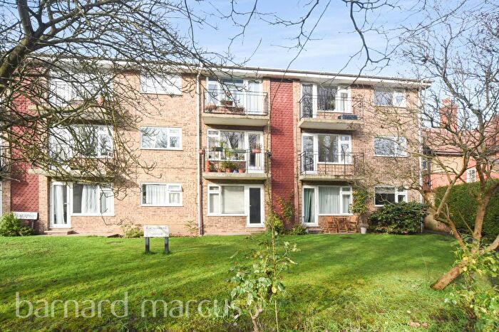 2 Bedroom Flat To Rent In Lovelace Road, Surbiton, KT6