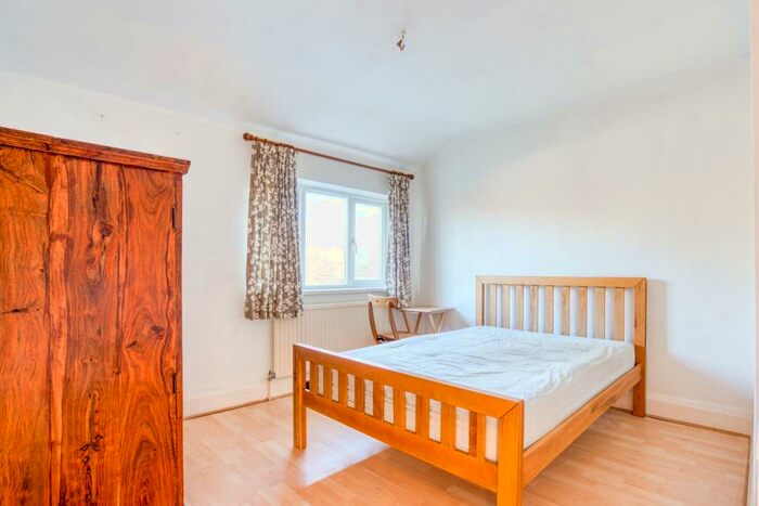 1 Bedroom Property To Rent In Wistlea Crescent, Colney Heath, St Albans, AL4