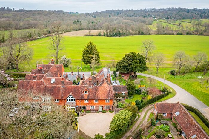 5 Bedroom Semi Detached House For Sale In Haslemere Road, Brook, GU8