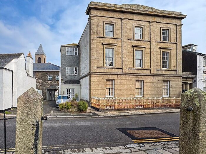 2 Bedroom Flat For Sale In Chapel Street, Penzance, Cornwall, TR18