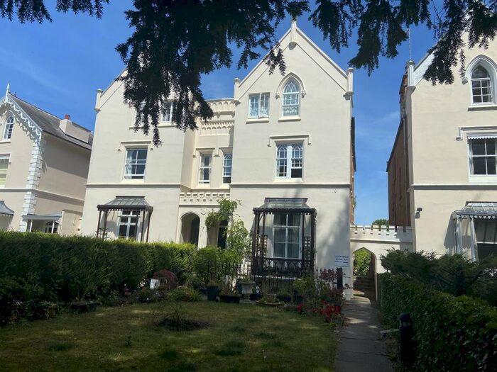 1 Bedroom Flat To Rent In Leam Terrace, Leamington Spa, CV31