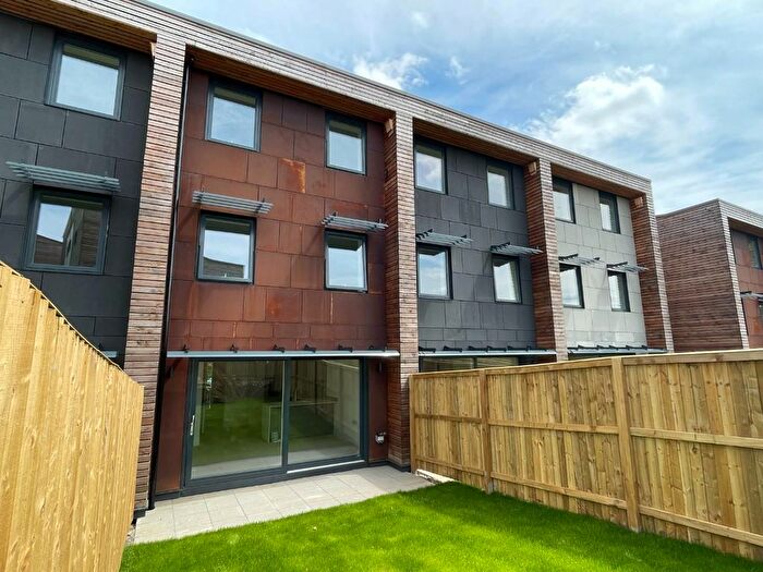 3 Bedroom Town House For Sale In Plot, Spring Meadow, Drighlington, BD11