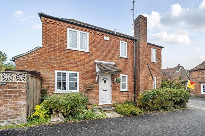 2 Bedroom Detached House For Sale In Temple Street, Brill, Buckinghamshire, HP18