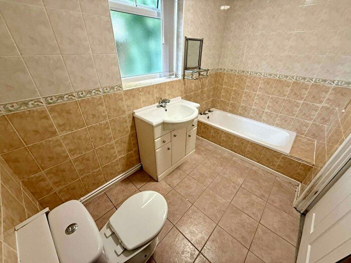 2 Bedroom End Of Terrace House To Rent In Cedar Grove, Skelmersdale, WN8