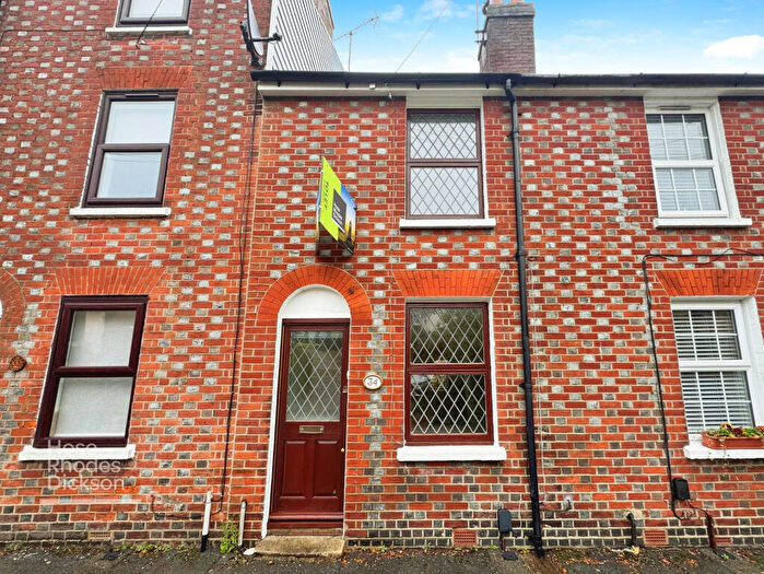 2 Bedroom Terraced House To Rent In St Andrews Street, Cowes, PO31