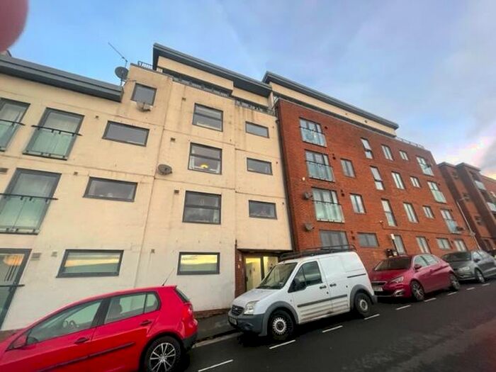 3 Bedroom Property To Rent In St Phillips, BS2