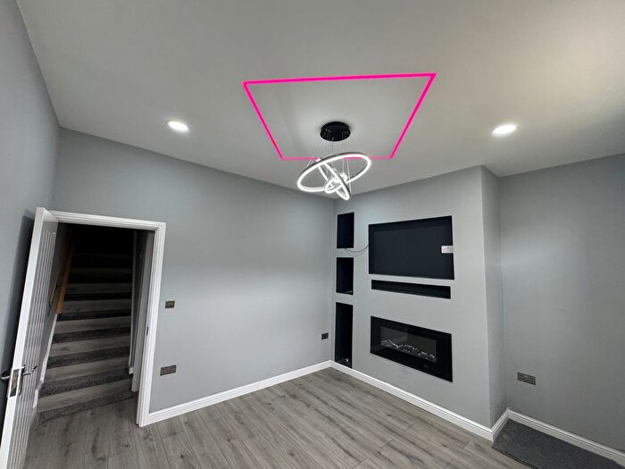 3 Bedroom Terraced House To Rent In Maidstone Street, Bradford, West Yorkshire, BD3