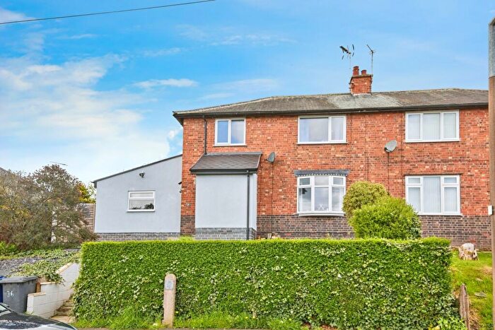 4 Bedroom Semi-Detached House For Sale In West Avenue, Nottingham, Nottinghamshire, NG10