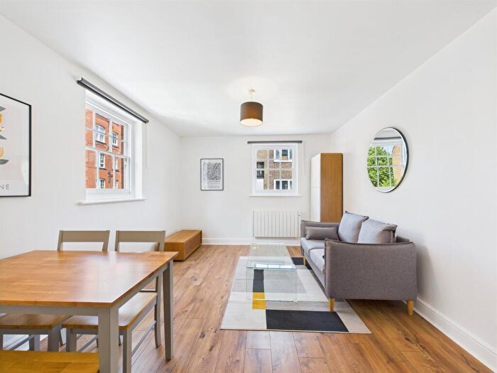 1 Bedroom Apartment For Sale In Academy Court, Kirkwall Place, Bethnal Green, E2