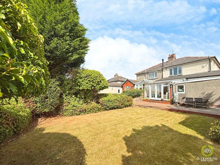 3 Bedroom Semi-Detached House For Sale In Rosewood Avenue, Burnley, BB11