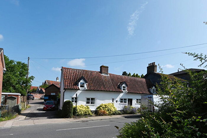 2 Bedroom Cottage For Sale In Fore Street, Framlingham, Suffolk, IP13