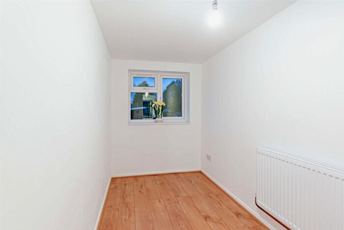 2 Bedroom Detached Bungalow For Sale In Bushfield Road, Albrighton, Wolverhampton, WV7