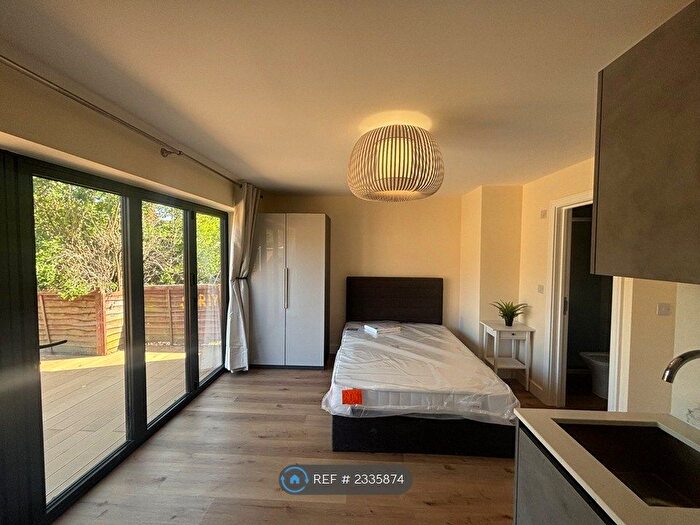 Studio To Rent In The Curve, London, W12