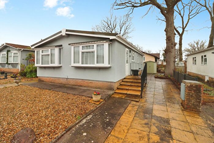 2 Bedroom Property For Sale In Greenacres Park, Ram Hill, Coalpit Heath, Bristol, BS36