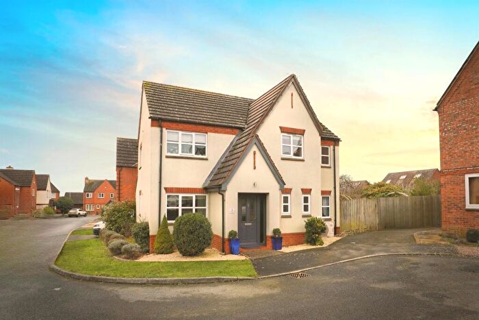 4 Bedroom Detached House For Sale In Chestnut Grove, Moreton Morrell, Warwick, CV35