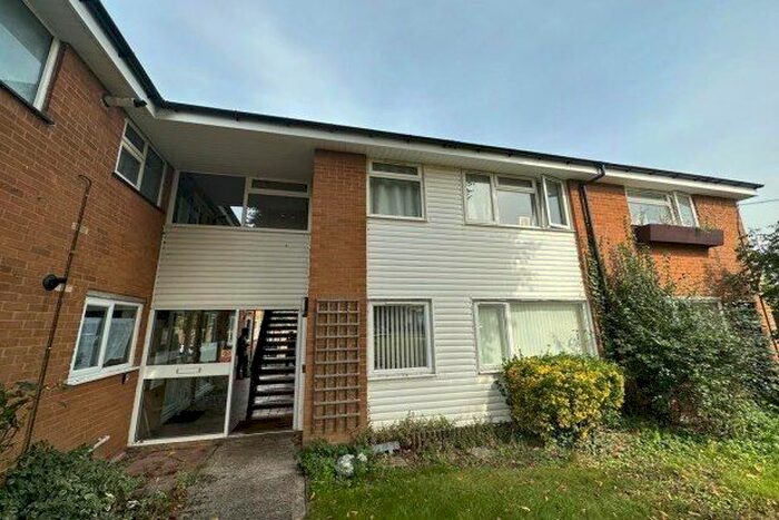 2 Bedroom Flat To Rent In Hertford Road, Stratford-Upon-Avon, CV37