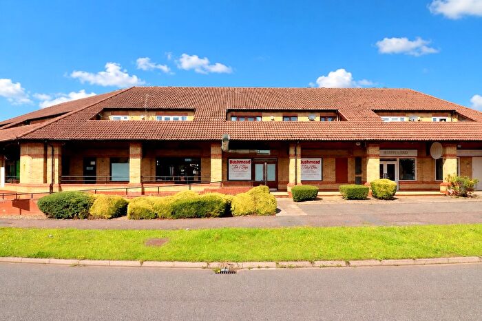 2 Bedroom Maisonette For Sale In The Balcony, Hancock Drive, Luton, Bedfordshire, LU2