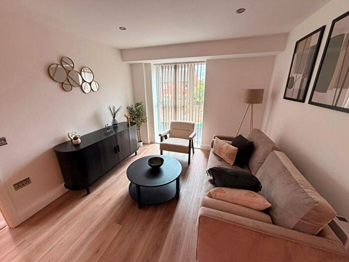 1 Bedroom Flat To Rent In Blyth Road, Bromley, BR1