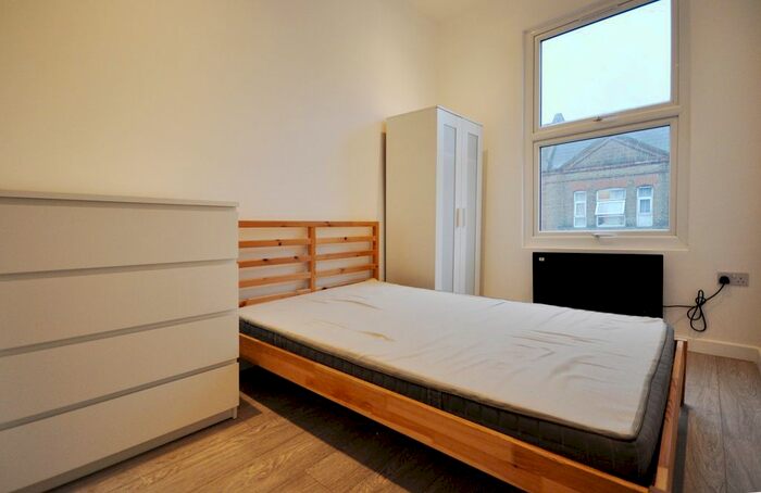 6 Bedroom Terraced House To Rent In Harrow Road, London, NW10