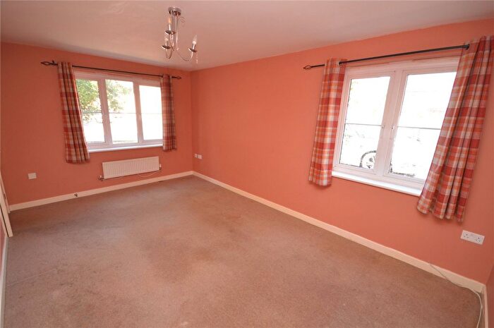 3 Bedroom End Of Terrace House For Sale In Angus Way, Bridgwater, Somerset, TA6