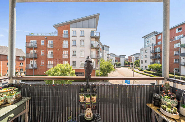 1 Bedroom Apartment For Sale In Avenel Way, Poole, Dorset, BH15