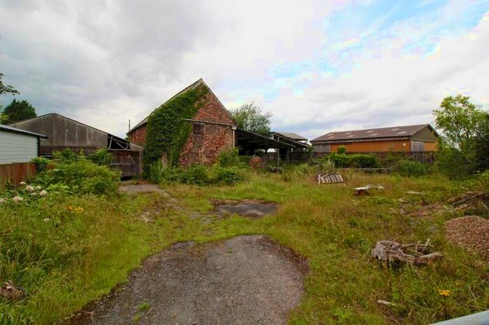4 Bedroom Barn Character Property For Sale In The Barn, Temple Hirst, Selby, YO8