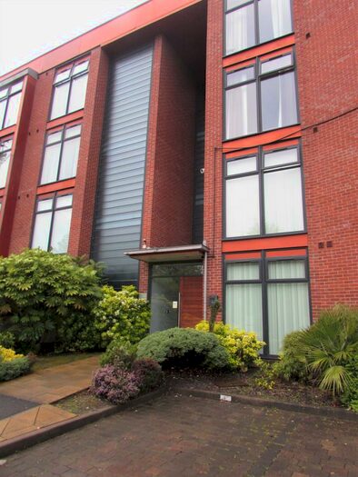 2 Bedroom Apartment To Rent In Flat Crown House, Manchester, M22