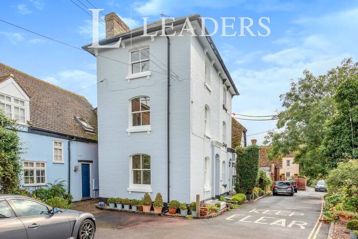 3 Bedroom Town House To Rent In The Walk, Winslow, MK18