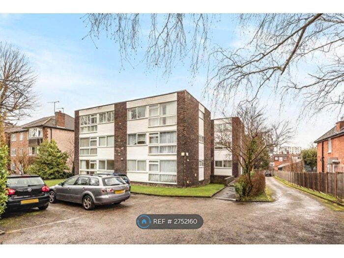 1 Bedroom Flat To Rent In The Laurels, Bromley, BR2