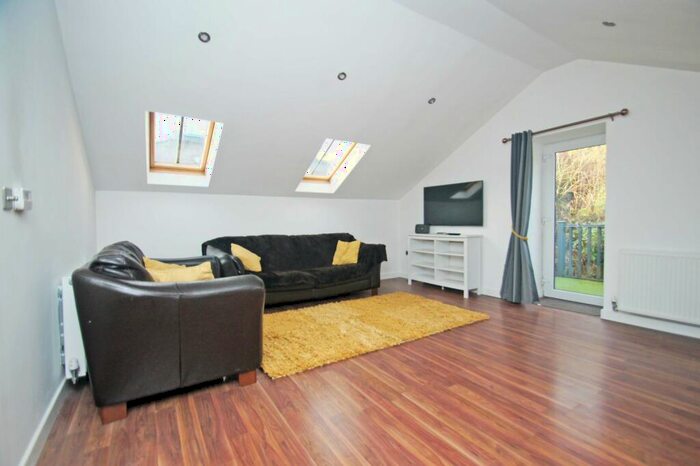 2 Bedroom Detached House To Rent In Church Wood Avenue, Far Headingley, Leeds, LS16