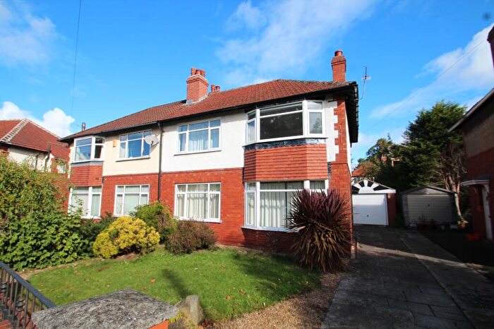 3 Bedroom Semi-Detached House To Rent In Stainburn Drive, Leeds, West Yorkshire, LS17