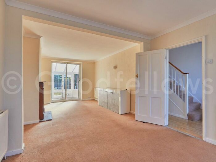 3 Bedroom Terraced House To Rent In Tweeddale Road, Carshalton, SM5