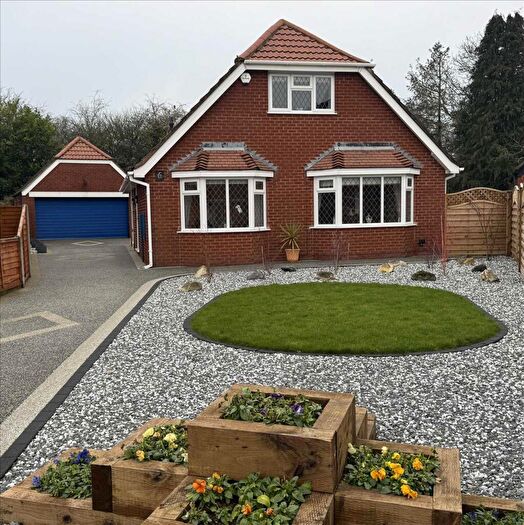 4 Bedroom Detached House For Sale In Kenford Court, Grimsby, DN36
