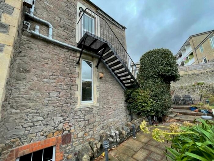 Studio To Rent In Southside, Weston-super-Mare, North Somerset, BS23